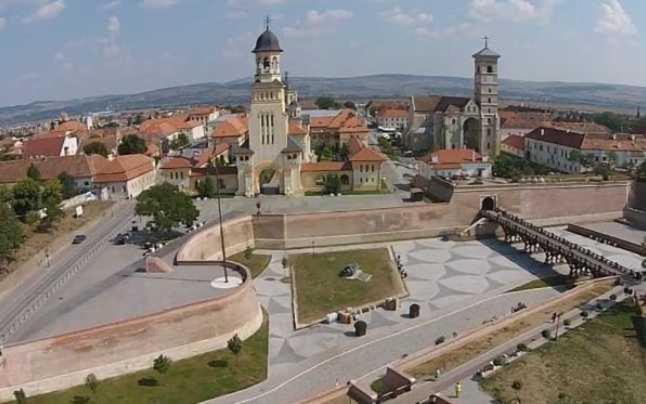 Hortenzia Alba Iulia Exteriör bild